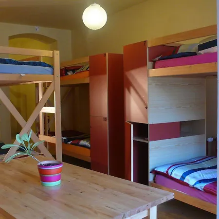 Hostal Marabou *