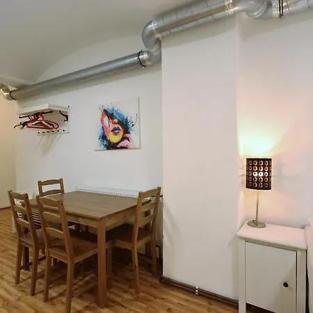 Marabou Hostal *